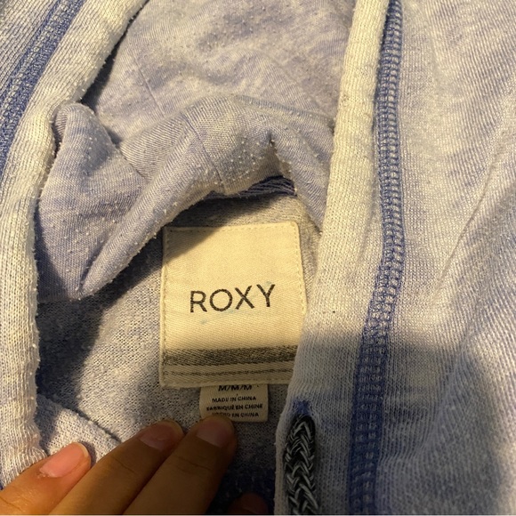 Roxy distressed blue sweater size medium - Picture 3 of 4